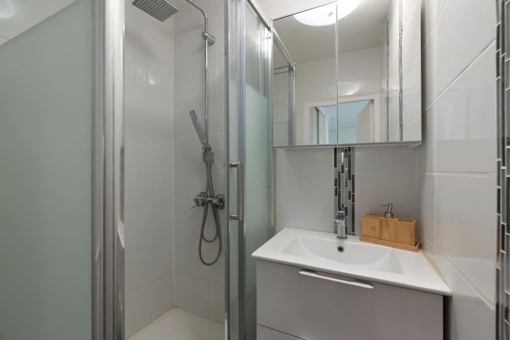 Appartement Renove Pour 6 Avec Parking Villeurbanne Extérieur photo