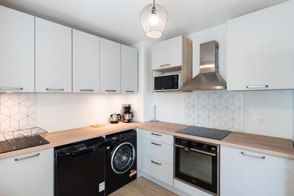 Appartement Renove Pour 6 Avec Parking Villeurbanne Extérieur photo