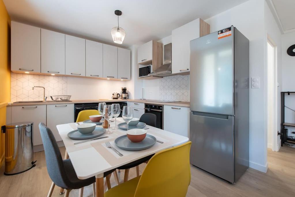 Appartement Renove Pour 6 Avec Parking Villeurbanne Extérieur photo